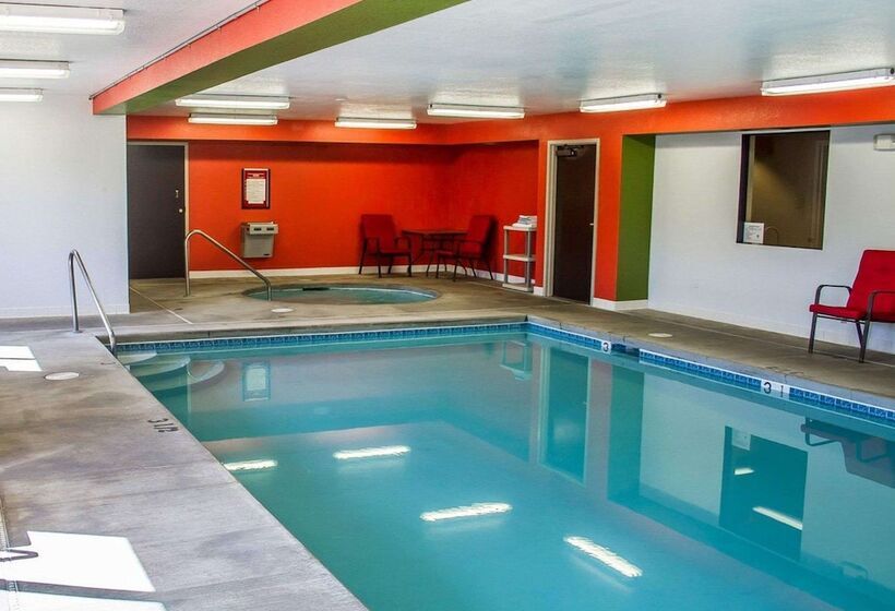 호텔 Sleep Inn & Suites Roseburg North Near Medical Center