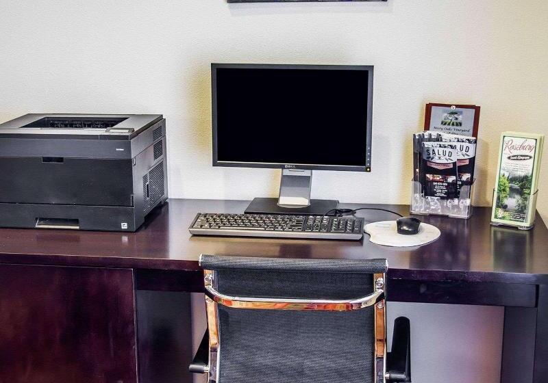 호텔 Sleep Inn & Suites Roseburg North Near Medical Center