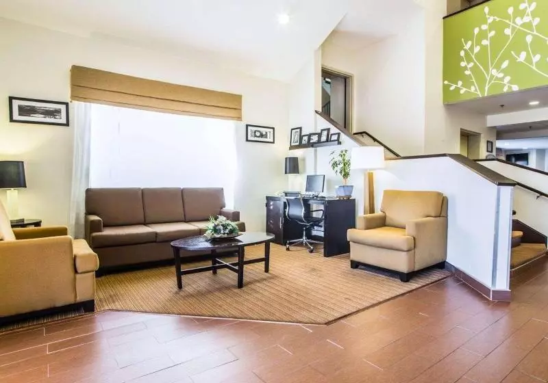 בית מלון כפרי Sleep Inn Walterboro I95