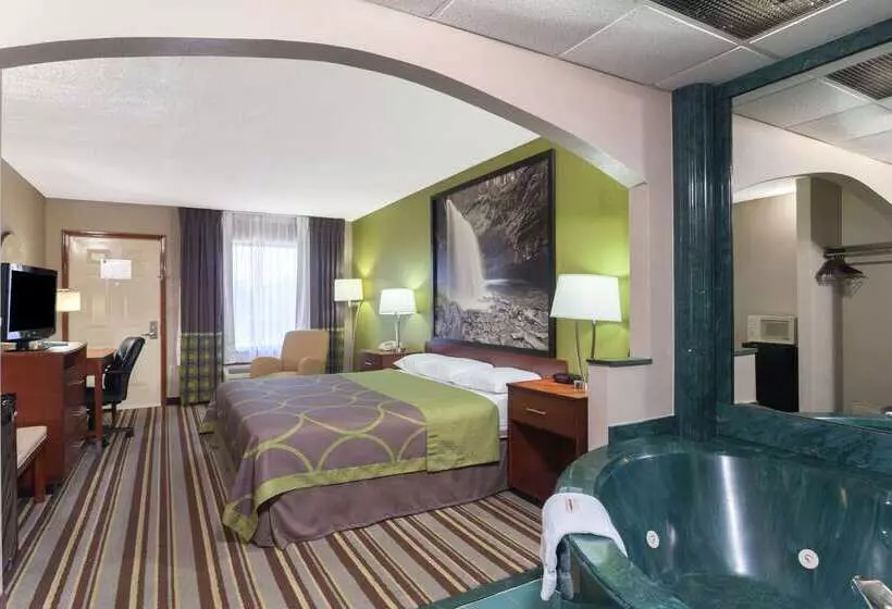 בית מלון כפרי Super 8 By Wyndham Clarksville Northeast