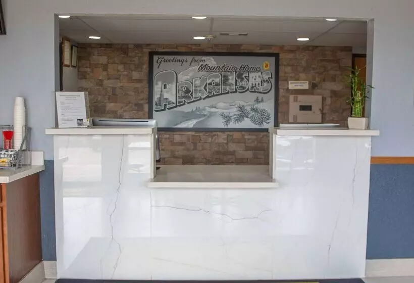 هتل Super 8 By Wyndham Mountain Home