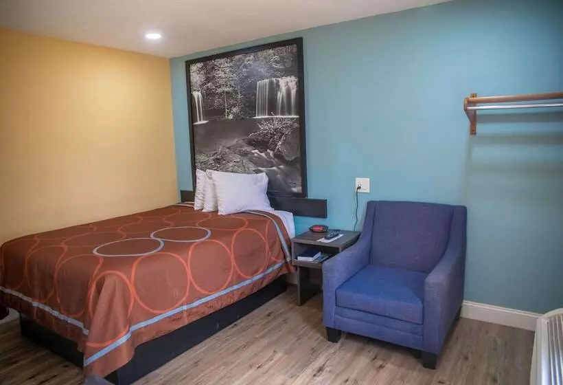 هتل Super 8 By Wyndham Mountain Home