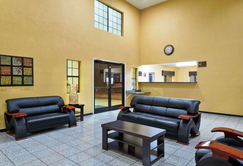 בית מלון כפרי Super 8 By Wyndham San Antonio/riverwalk Area