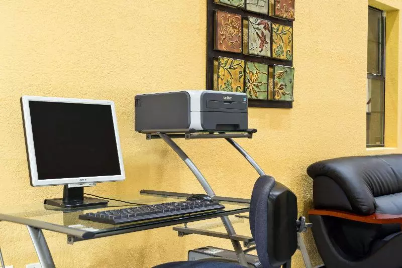 בית מלון כפרי Super 8 By Wyndham San Antonio/riverwalk Area