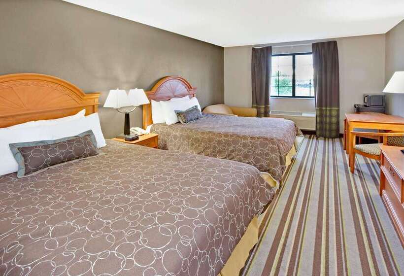 فندق Super 8 By Wyndham South Bend