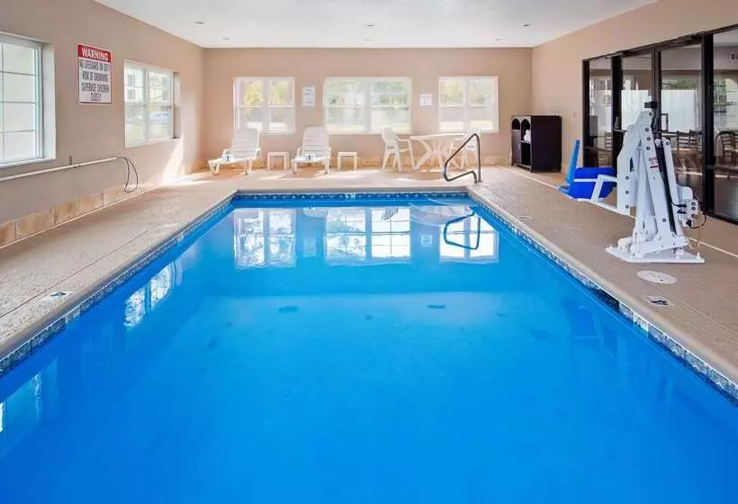 Отель Wingate By Wyndham Macon West