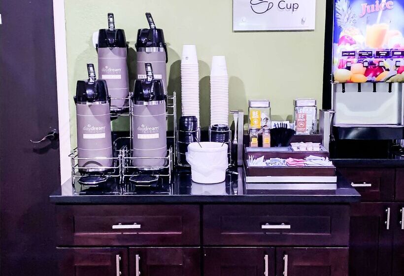 فندق Wingate By Wyndham Macon West