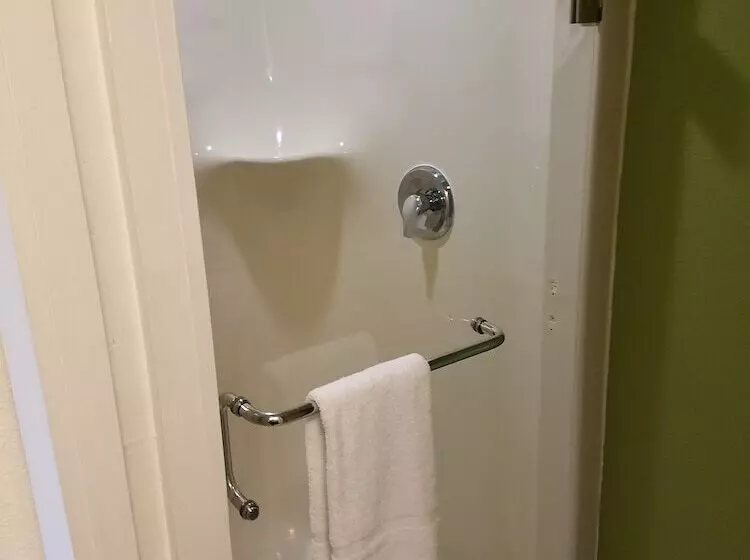 Отель Wingate By Wyndham Macon West