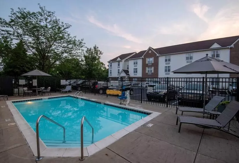 Отель Towneplace Suites Columbus Airport Gahanna