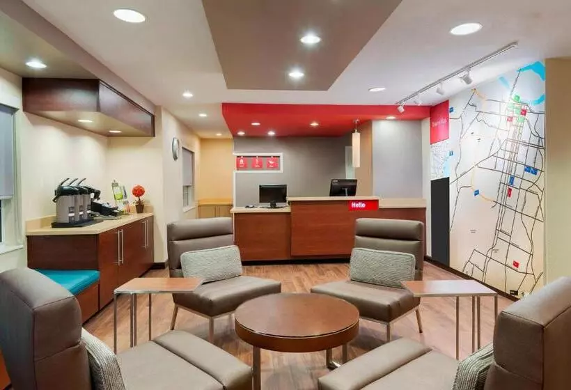 ホテル Towneplace Suites Savannah Midtown