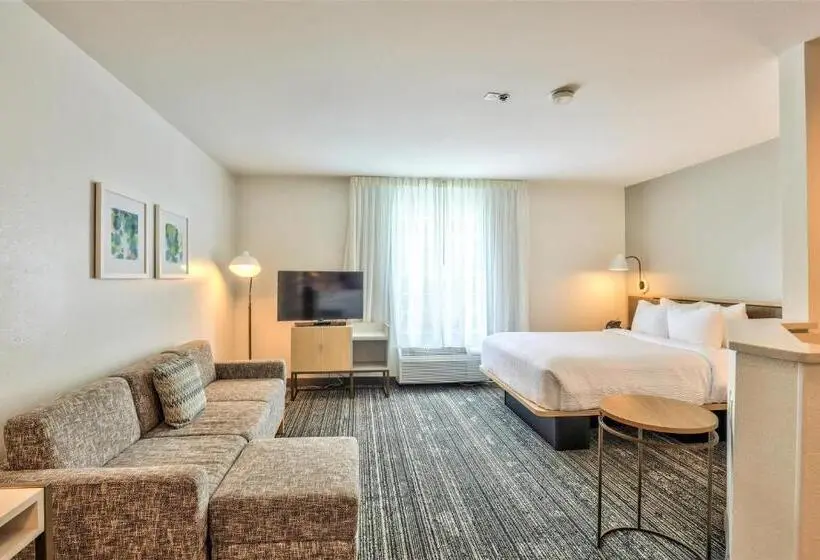 ホテル Towneplace Suites Tallahassee North/capital Circle