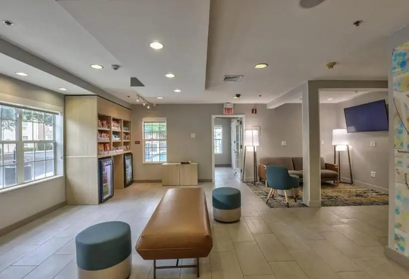 ホテル Towneplace Suites Tallahassee North/capital Circle