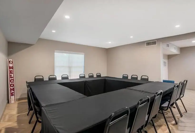 ホテル Towneplace Suites Tallahassee North/capital Circle
