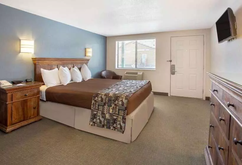 호텔 Travelodge By Wyndham Gardiner Yellowstone Park North Entr