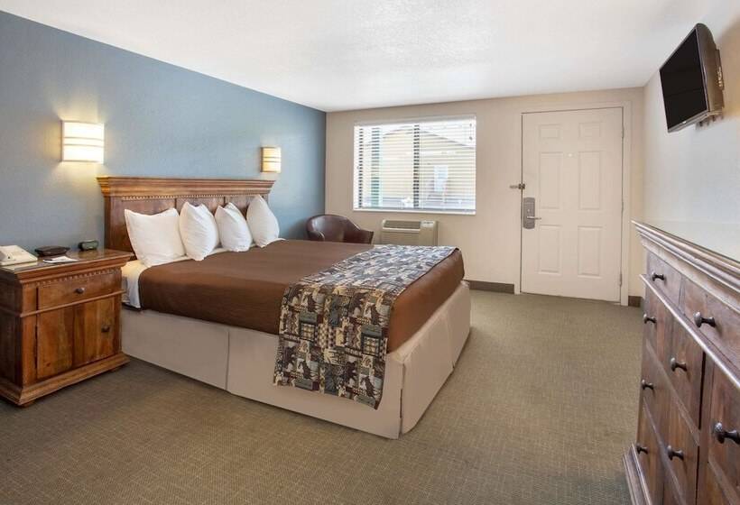 酒店 Travelodge By Wyndham Gardiner Yellowstone Park North Entr