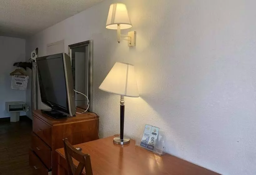 호텔 Travelodge Suites By Wyndham Macclenny I 10