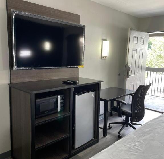 فندق على الطريق Griffin Inn & Suites