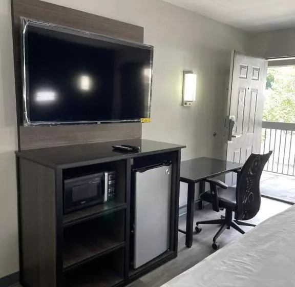 Мотель Griffin Inn & Suites