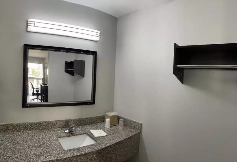 Мотель Griffin Inn & Suites