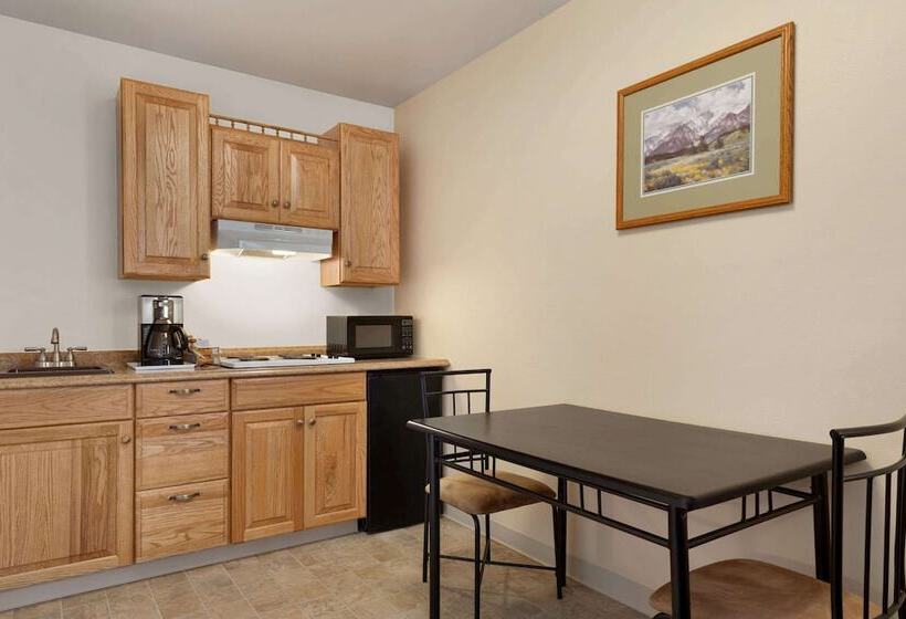 فندق على الطريق Super 8 By Wyndham Columbus