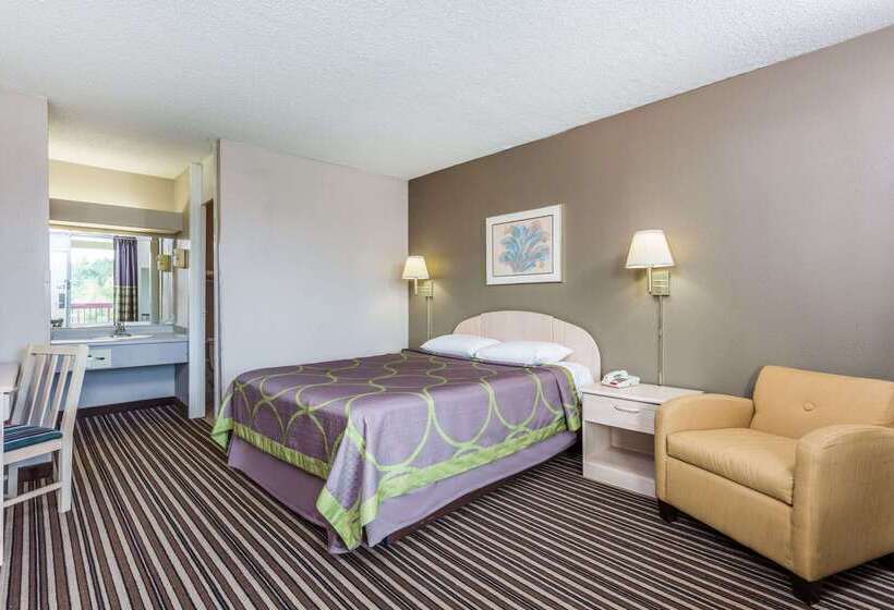 Motel Super 8 By Wyndham Commerce