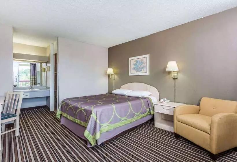 Мотель Super 8 By Wyndham Commerce