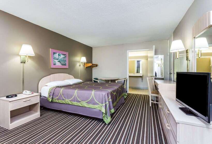 Motel Super 8 By Wyndham Commerce