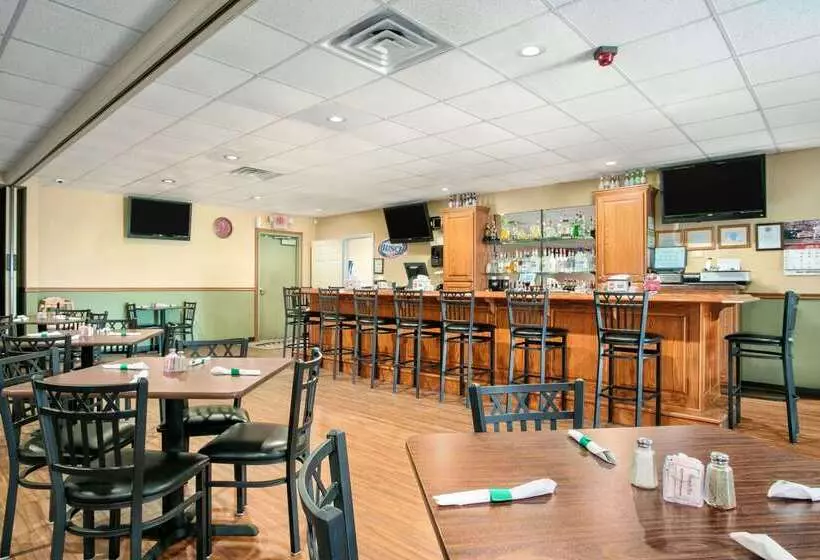 モーテル Super 8 By Wyndham Grayville