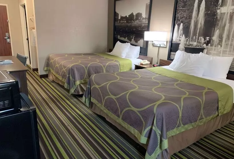 Motel Super 8 By Wyndham Hernando