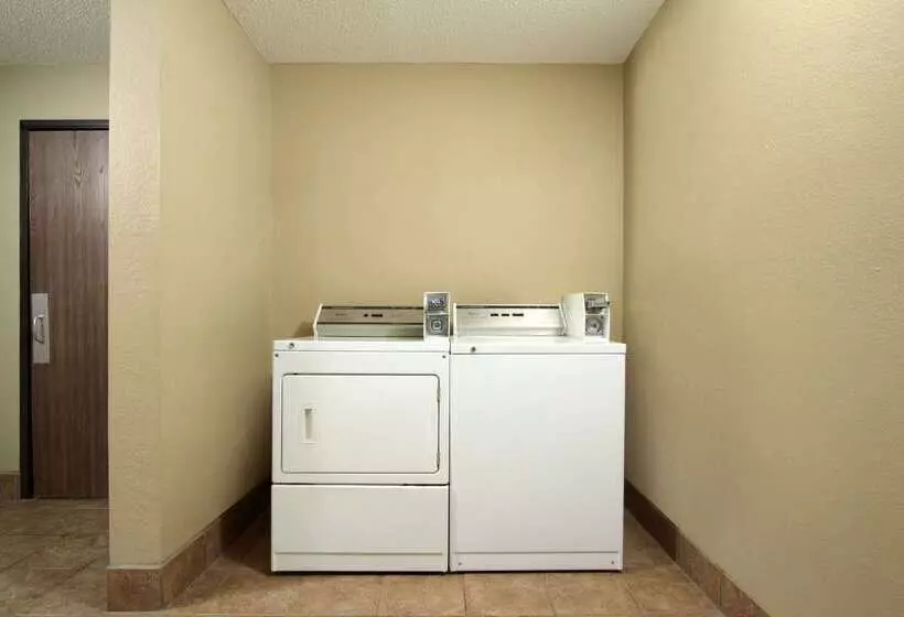 汽车旅馆  Super 8 By Wyndham Homewood Birmingham Area