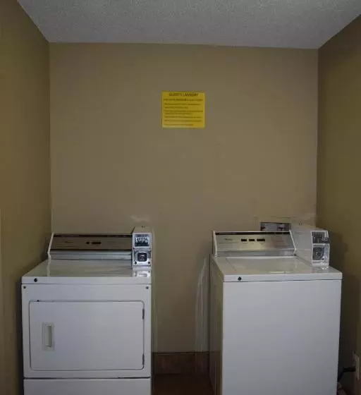 فندق على الطريق Super 8 By Wyndham Homewood Birmingham Area