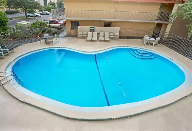 Motelli Economy Inn Jax Op