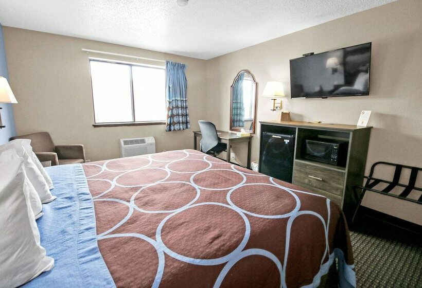 فندق على الطريق Super 8 By Wyndham Kenosha/pleasant Prairie