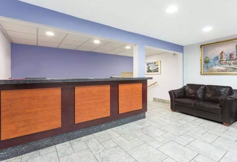 Мотель Super 8 By Wyndham Kenosha/pleasant Prairie