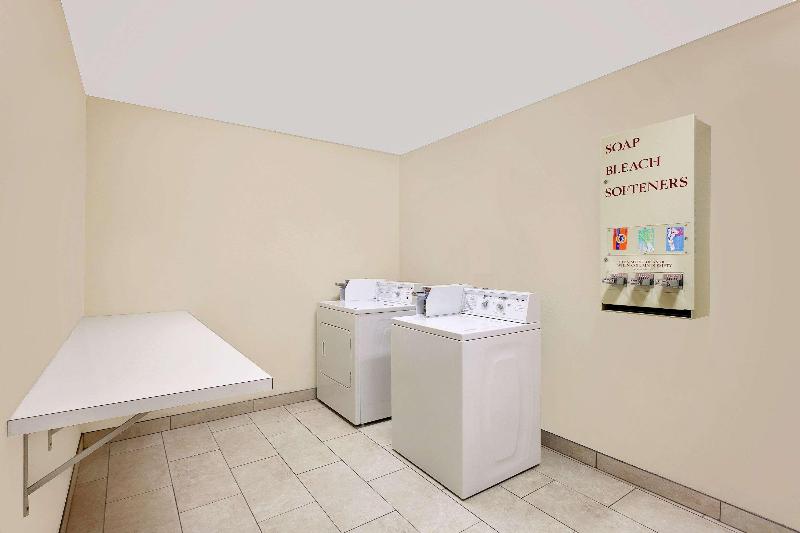 Мотель Super 8 By Wyndham Lebanon