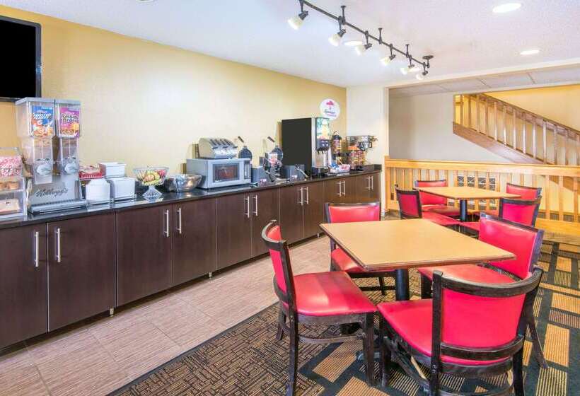 Мотель Super 8 By Wyndham Medina