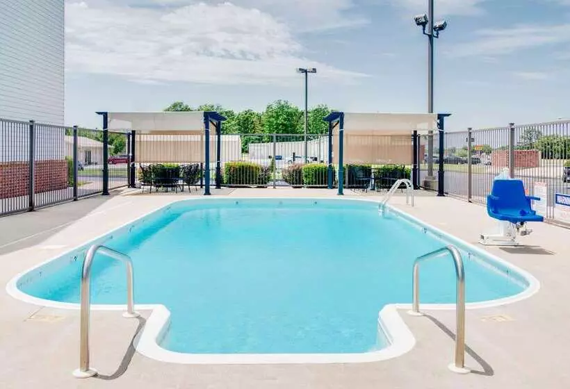 Motel Super 8 By Wyndham Monett