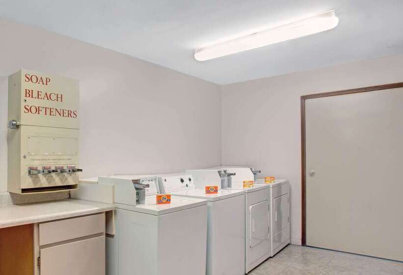 モーテル Super 8 By Wyndham Olive Branch