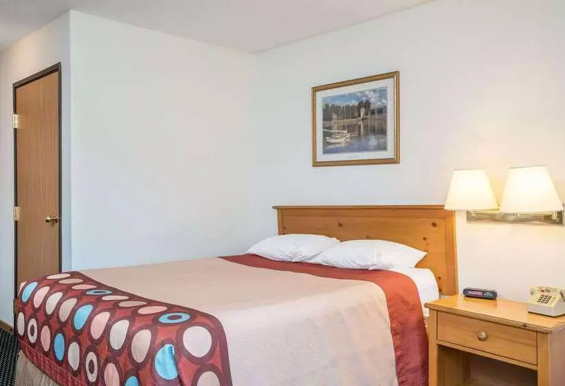 מוטל Super 8 By Wyndham Phillips