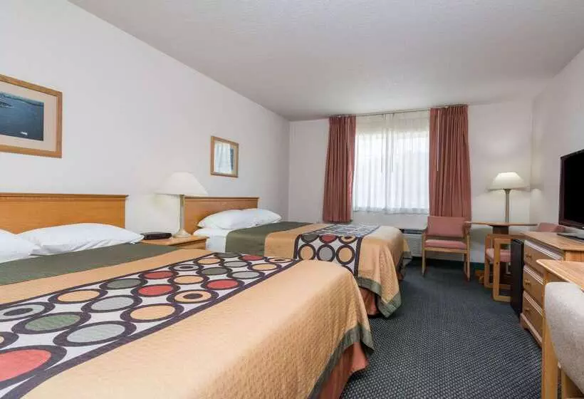 فندق على الطريق Super 8 By Wyndham Sheldon