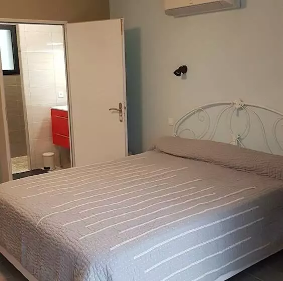 Aamiaismajoitus (B&B) Alolival