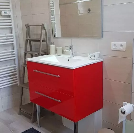 Aamiaismajoitus (B&B) Alolival