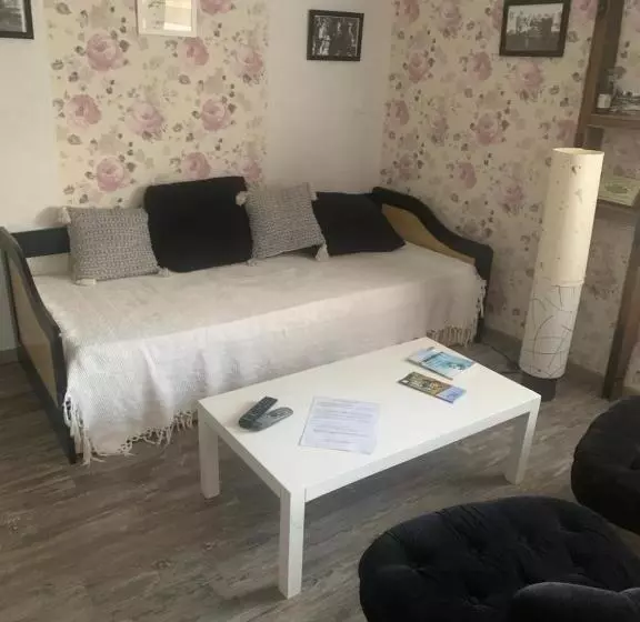 Aamiaismajoitus (B&B) Chambres D Hôtes Les Vergers De Louise