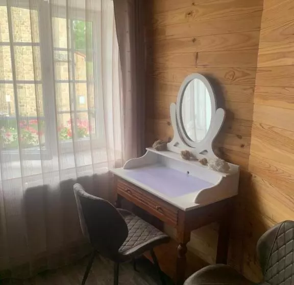 Aamiaismajoitus (B&B) Chambres D Hôtes Les Vergers De Louise