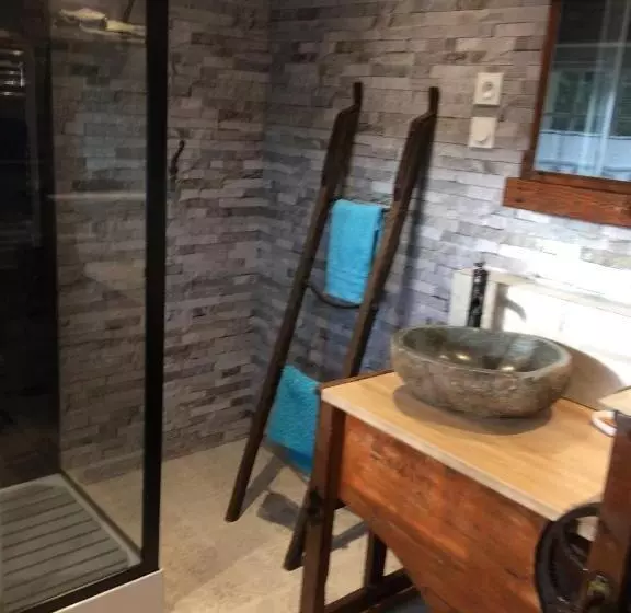 Aamiaismajoitus (B&B) Chambres D Hôtes Les Vergers De Louise