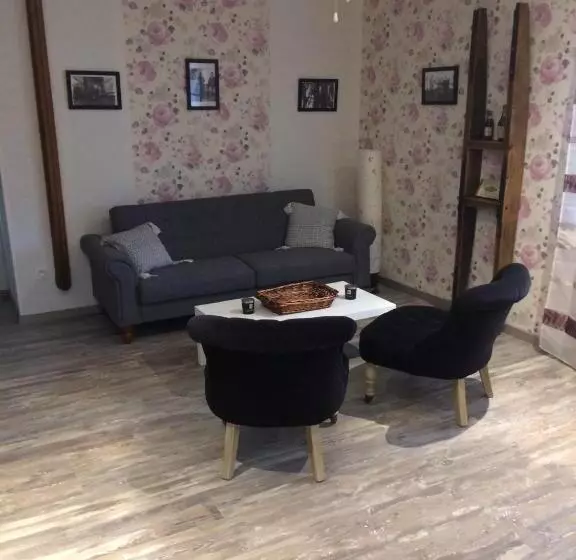 Aamiaismajoitus (B&B) Chambres D Hôtes Les Vergers De Louise