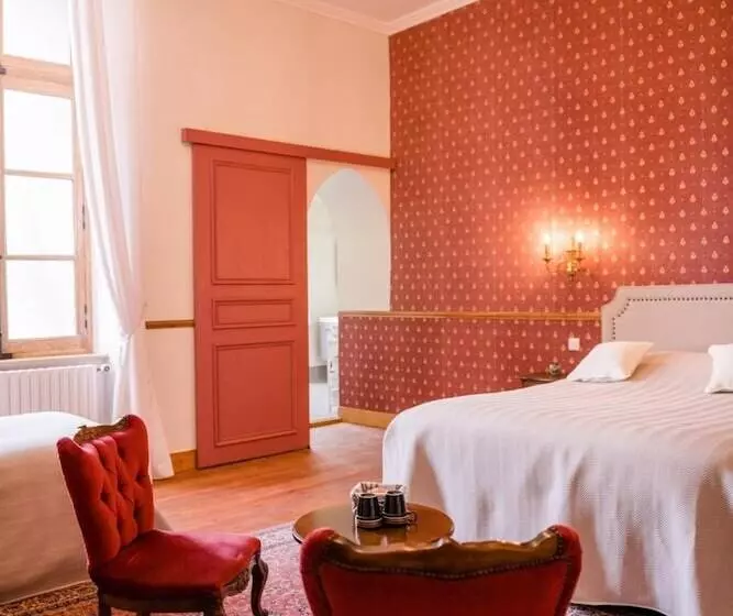 تختخواب و صبحانه Château De L Hers