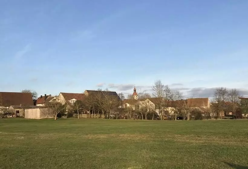 Hostelli Landhotel Rangau Gasthof & Brennerei