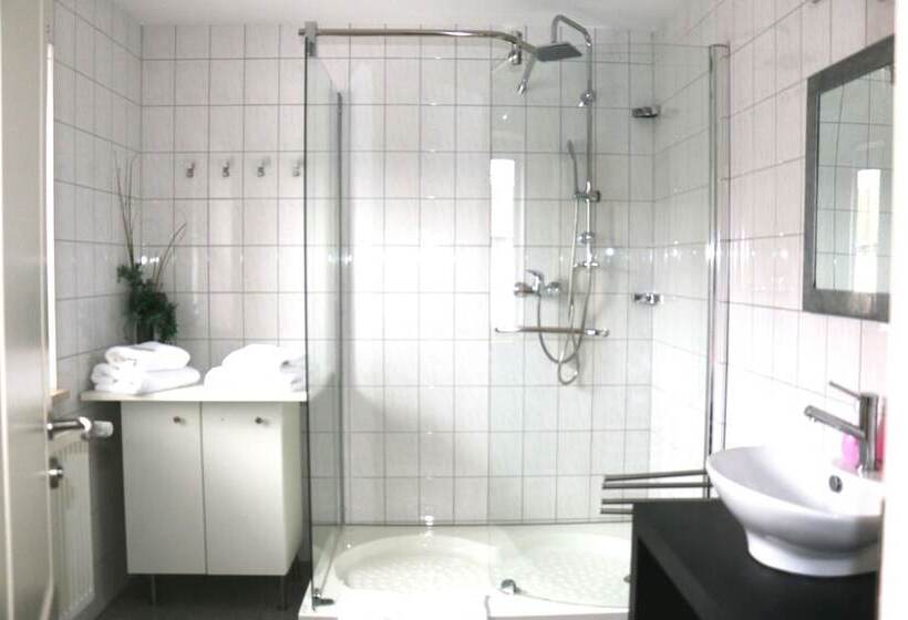 Hostel Landhotel Rangau Gasthof & Brennerei