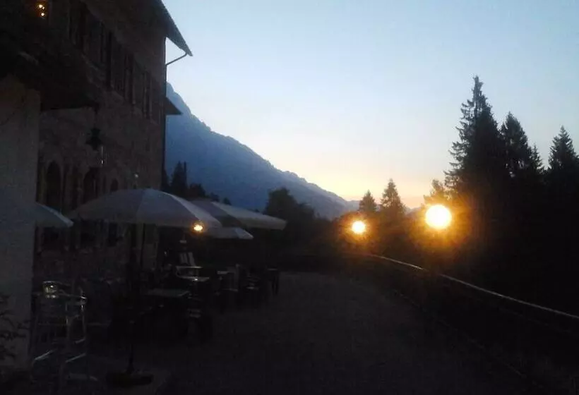 Hostelli Pradibosco Agrituristico